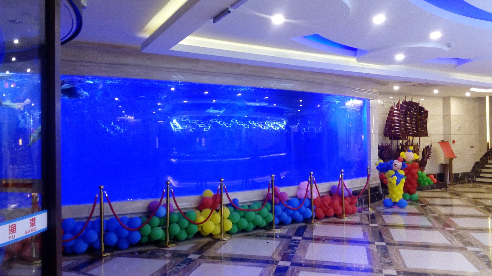 مصنع توريد حوض أسماك أكريليك كبير مخصص لحوض السمك Leyu Acrylic Factory مخصص لك - LEYU