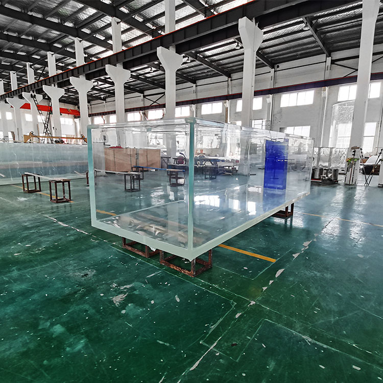 Clear for Life Aquarium Manufacturers بالقرب من مصنع منتجات صفائح الأكريليك Me-Leyu