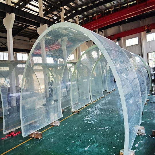 يمكن لـ Leyu Acrylic أيضًا بناء أحواض السمك مثل حوض أسماك Bangalore Tunnel Aquarium - LEYU 